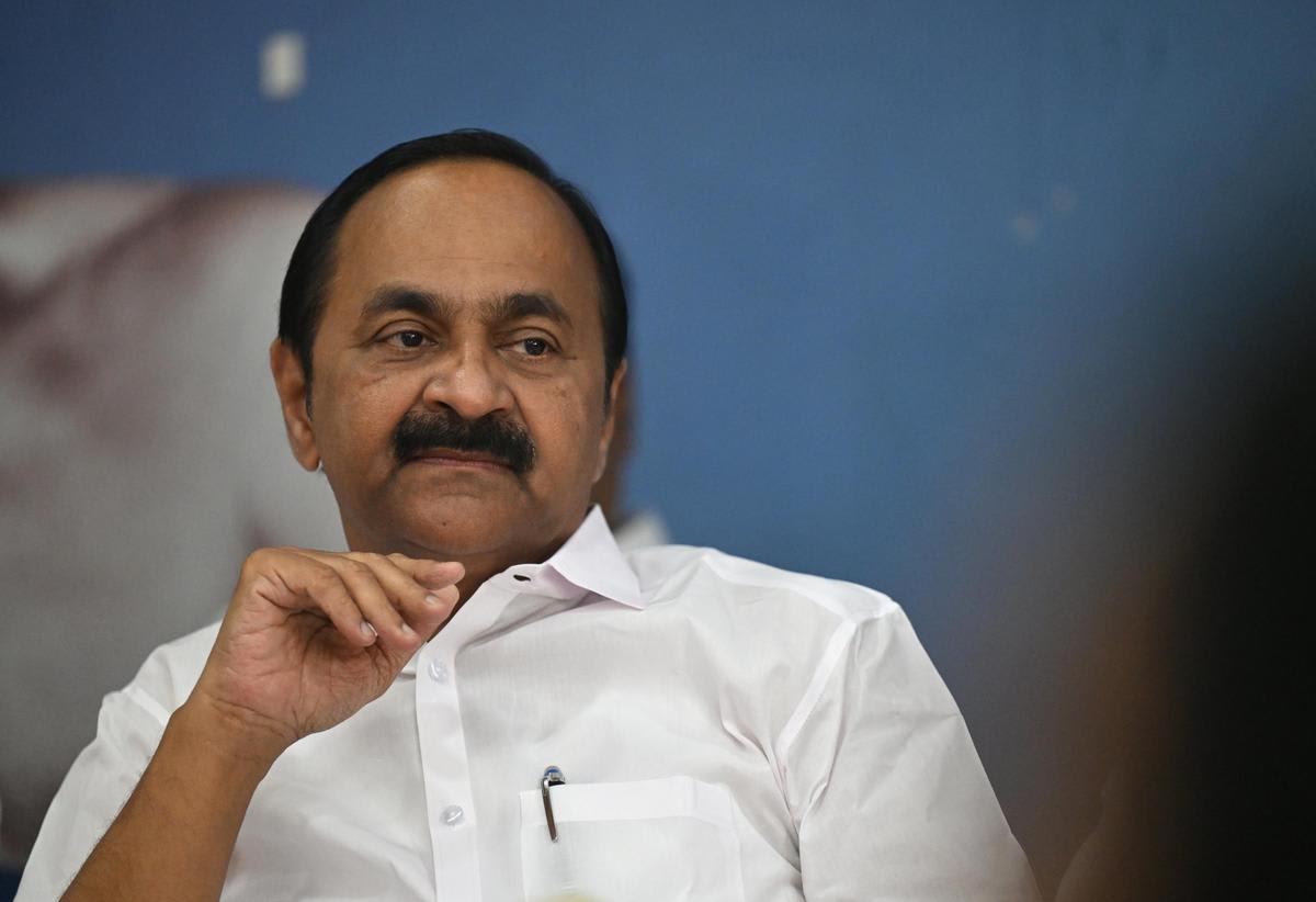 മന്ത്രിയെ ആക്രമിച്ചത് സി.പി.എം നേതൃത്വത്തിന്റെ അറിവോടെ; അക്രമികളെയും നേതാക്കളെയും നിയമത്തിന് മുന്നില്‍ കൊണ്ടുവരും’; മുഖ്യമന്ത്രി