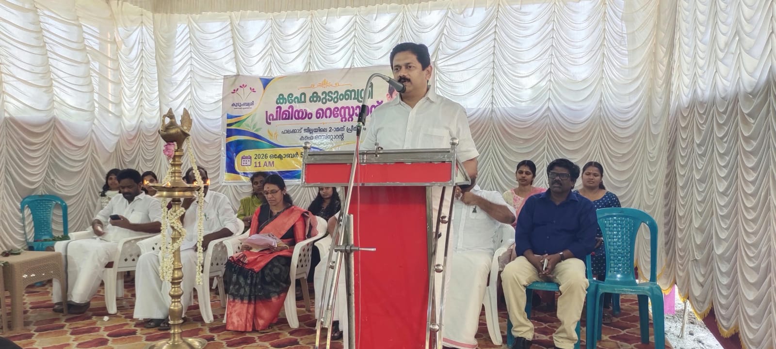 രുചിവഴികളില്‍ മുന്നോട്ട്:   കുടുംബശ്രീയുടെ പതിനാറാമത് പ്രീമിയം കഫേ റെസ്റ്റോറന്‍റ് പാലക്കാട്