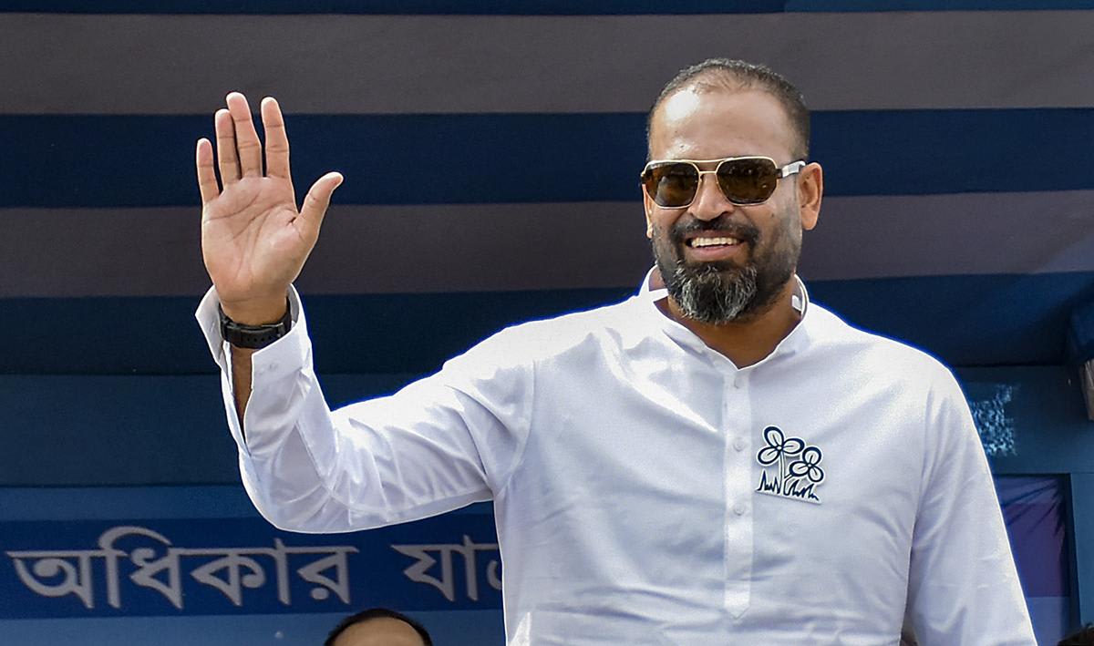 യൂസഫ് പത്താന് 500 ചതുരശ്ര മീറ്റർ ഭൂമി സൗജന്യമായി നൽകാൻ ഗുജറാത്ത് സർക്കാർ; വിവാദ ഭൂമി കൈമാറ്റത്തിന് നീക്കം