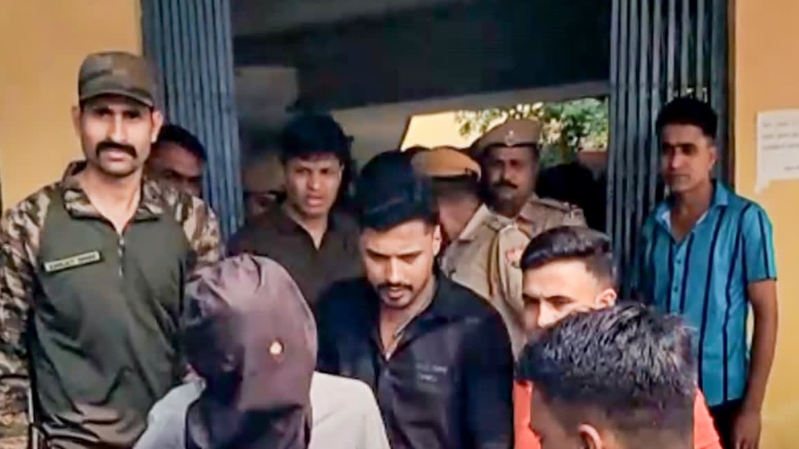 ടൈഗർ ഷ്രോഫിനെ വധിക്കാൻ ശ്രമം: യഥാർഥ ലക്ഷ്യം മറ്റൊരാൾ; ചോദ്യം ചെയ്യലിൽ വെളിപ്പെടുത്തലെന്ന് റിപ്പോർട്ട്