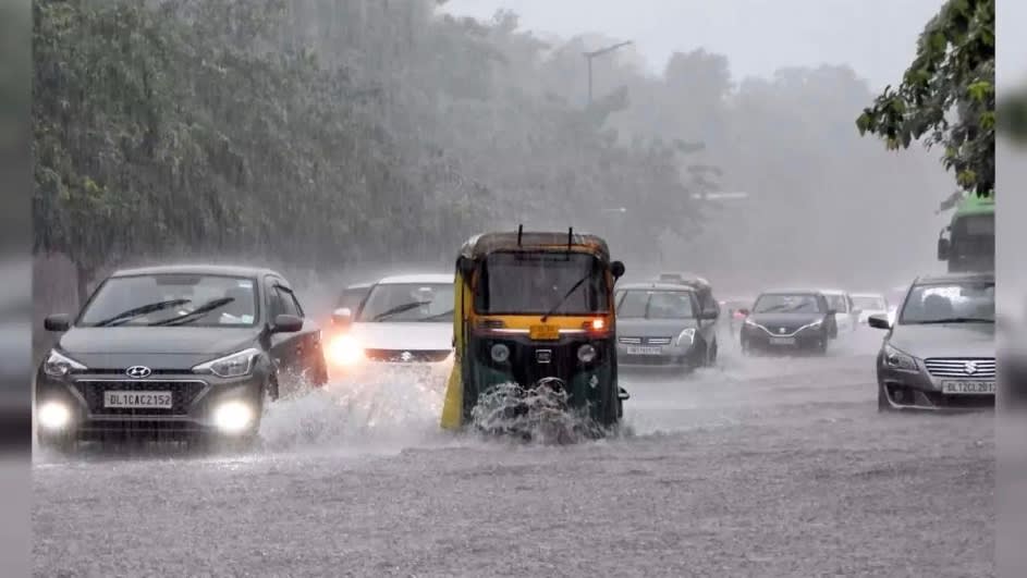 ബംഗാൾ ഉൾക്കടലിൽ ചക്രവാതച്ചുഴി: കേരളത്തിൽ മഴ
