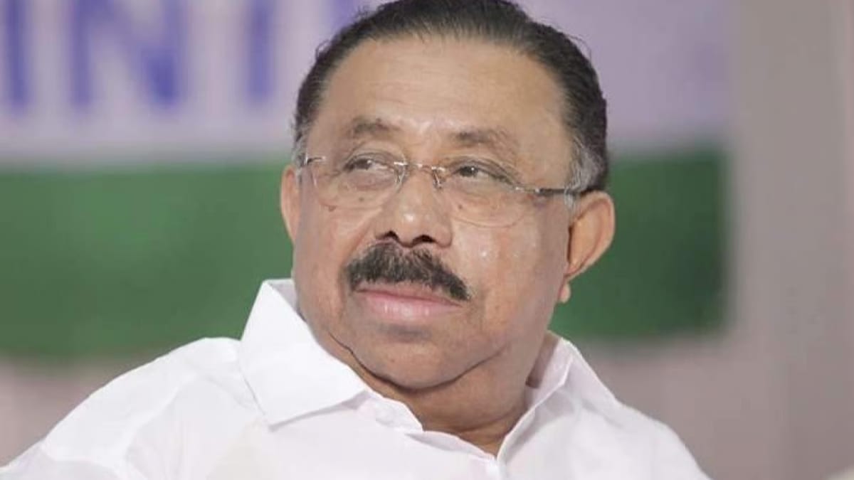 അടൂർ പ്രകാശിന് അഭിപ്രായം ഉണ്ടെങ്കിൽ അത് നേതൃത്വത്തെ അറിയിക്കണമായിരുന്നു: വിമർശനവുമായി എംഎം ഹസൻ