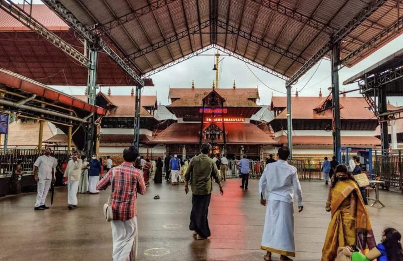 ഗുരുവായൂരിൽ നവംബർ ഒന്നുമുതൽ എല്ലാ ദിവസവും വെർച്വൽ ക്യൂ; ദർശനത്തിന് 25 രൂപ ഫീസ്