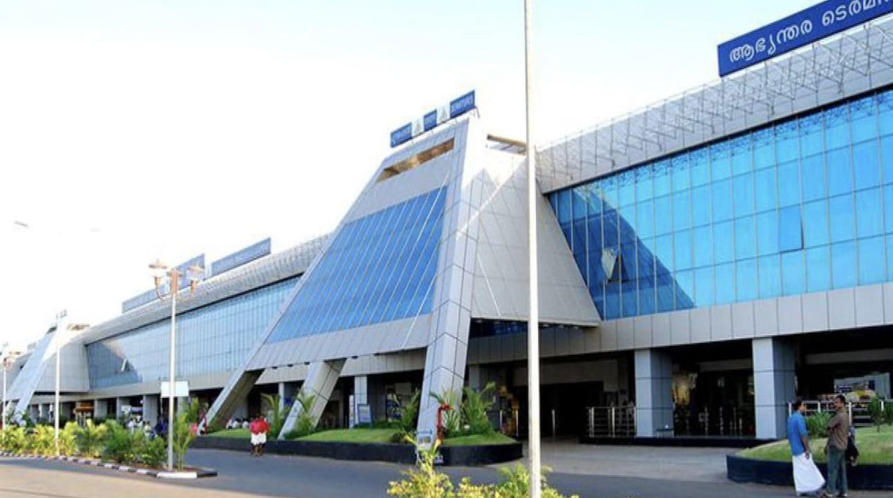 കോഴിക്കോട്–സൗദി വിമാന സർവീസുകൾ റദ്ദാക്കി; യാത്രാ പ്രതിസന്ധിയിൽ പ്രവാസികൾ