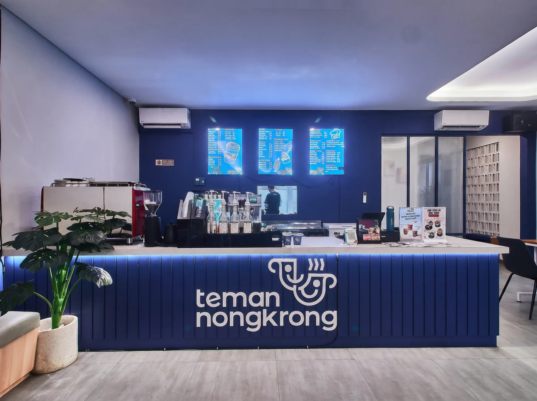 teman nongkrong Cafe