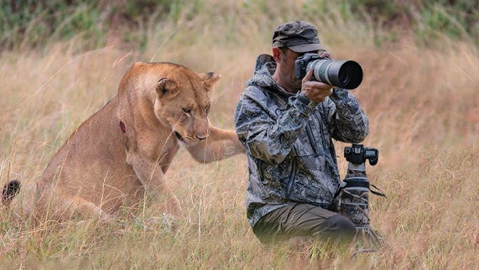 Photographers' Kenya Safari Gear List: The Ultimate Camera & Clothing Checklist for Booking Your Dream Trip