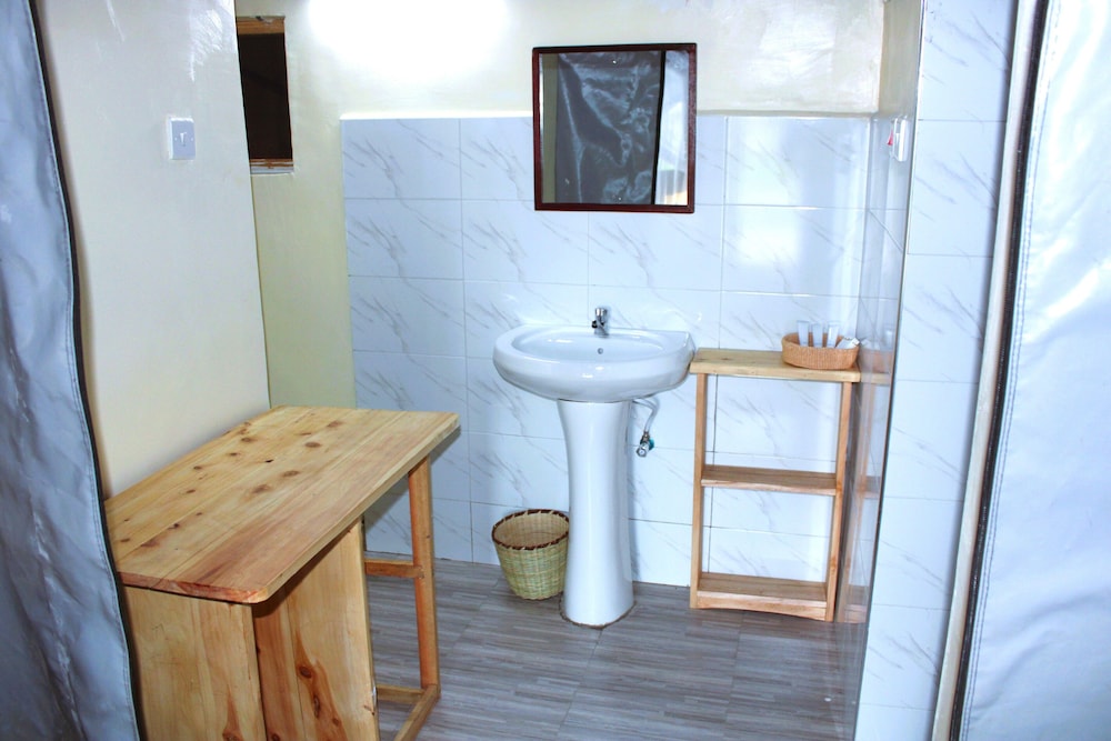 Endeem Mara Resort - Image 6