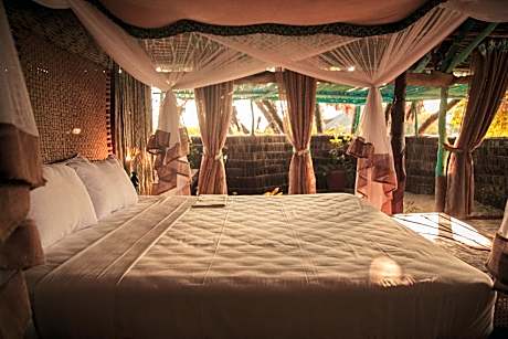 Kizingo Beach Eco Lodge - Image 3