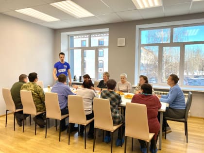 В гуманитарном штабе “Мы Вместе” состоялась встреча волонтеров с военнослужащими