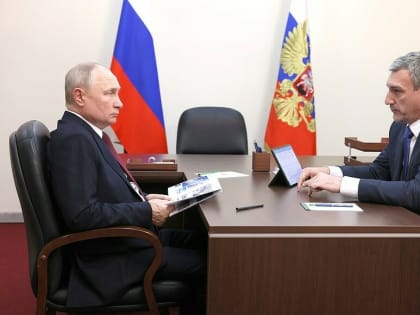 Путин провел встречу с губернатором Амурской области Орловым