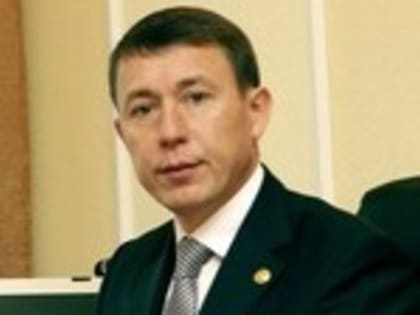 Раис РТ осмотрел второй лечебный корпус Нижнекамской ЦРБ После капремонта