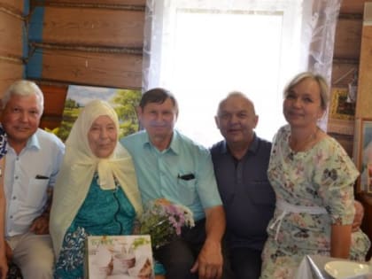 20 июня свой 90-летний юбилей отметила Амина Шагова из Мукшура