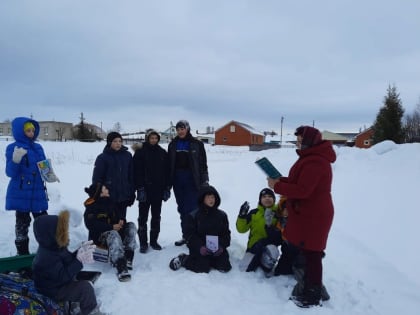 «Ура, зимние каникулы !» - развлекательные игры на природе