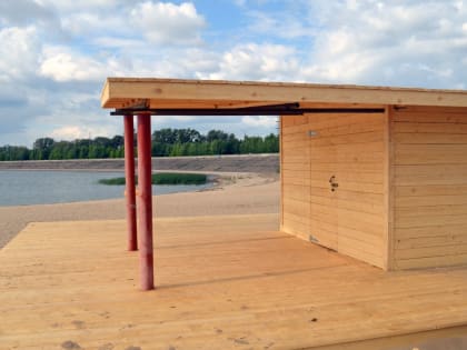 В Казани благоустраивают пляж «Локомотив» — фото