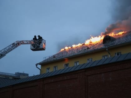 Пожар на территории женского монастыря в центре Москвы потушен