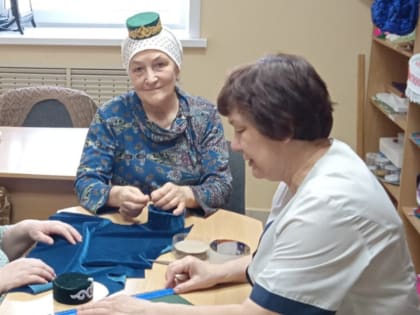 Курсы занятий «Очумелые ручки» в Автономной некоммерческой организации «Реабилитационный центр «Балкыш»-(Сияние).