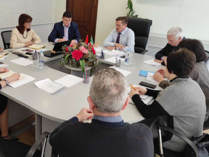 Совещание с заместителями руководителя Исполнительного комитета и руководителями аппарата Совета