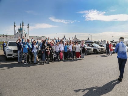 Корейская автоколонна прибыла в Казань проездом из Сеула в Москву