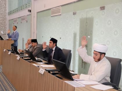 Заместители муфтия РТ приняли участие в заседании Ученого Совета БИА