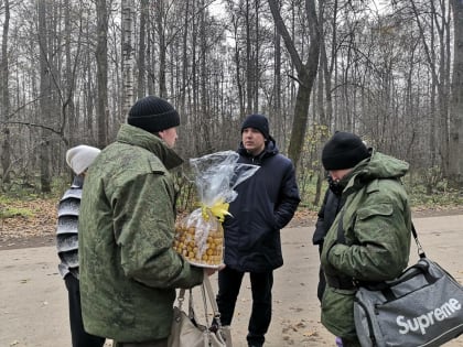 Челнинские семьи встретились с мобилизованными в Казани