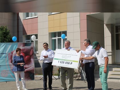 В Казанском хосписе состоялась передача денежных средств, собранных для фонда им. Анжелы Вавиловой