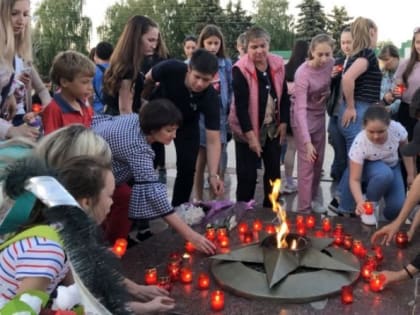 Жители Агрыза присоединились к Всероссийской акции «Свеча памяти»