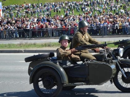Кто организует День Победы в Казани