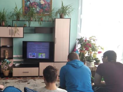 В «Милосердие» было проведено занятие на тему: «Дорога в школу. Безопасность на улице».
