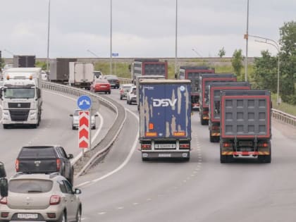 «Есть хитрости и левый доход»: дальнобойщики рассказали о своей работе