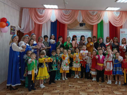 В рамках Года национальных культур в детском саду «Колосок г.Болгар прошел  праздник   «Мелодии родного края»