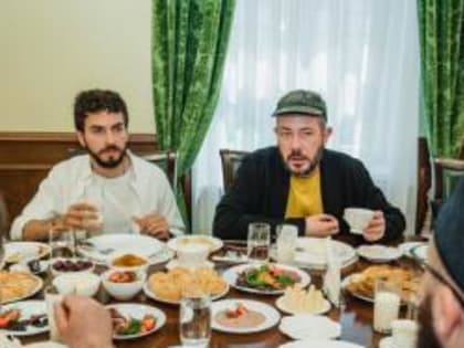 Известный дизайнер Артемий Лебедев посетил ДУМ РТ и познакомился с татарско-мусульманской культурой