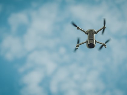 В Казани задержали двух парней, запустивших квадрокоптер над стройкой у речпорта