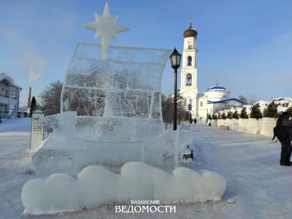 Трон и ангелы: как ученик Урманче и итальянский скульптор возвели ледяной городок в Раифе