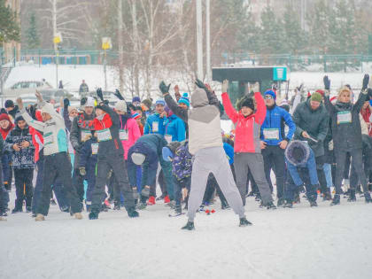 В Челнах 200 человек пробежали 2023 метра навстречу мечте