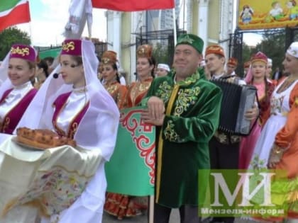 Мензелинцы приняли  участие на празднике Сабантуй в Екатеринбурге