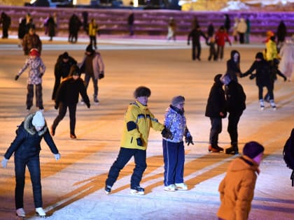 Катки на «Черном озере» и в сквере на ул.Карбышева сегодня будут закрыты