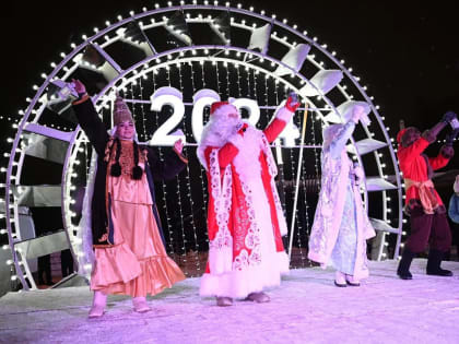 Празднуем старый Новый год в Казани: добрый интерактив, выступление диджея и театр мимов