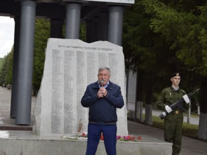 В Лениногорске сотни горожан и гостей пришли на митинг, посвященный Дню памяти и скорби