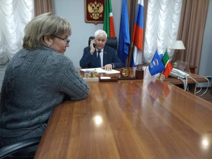 Вопрос назначения социальных выплат обсудил Камиль Садриев с татарстанцами