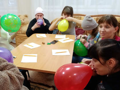 В центре «Веста» провели занятие «Выпускаем на волю чувства»