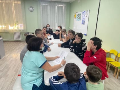 В Елабуге воспитанникам РЦ "Астра" провели урок  по кибербезопасности