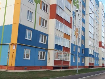 Новоселам соципотечного дома в Нижнекамске выдали ключи от квартир
