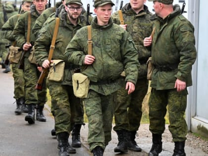 Указ подписан: студентов училищ и колледжей обяжут проходить военные сборы