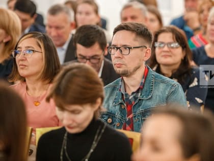 В Казани татарстанским журналистам рассказали, как бороться за аудиторию