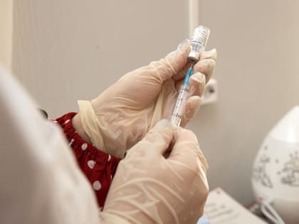 Более шести тысяч казанцев привились от гриппа у станций метро за неделю