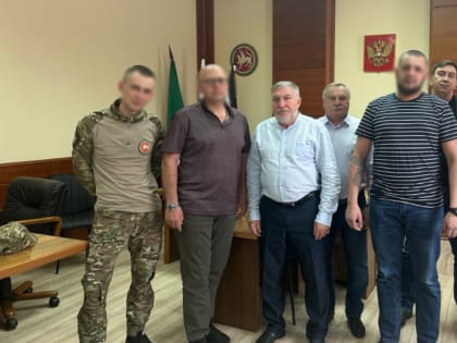 Глава района Рягат Хусаинов встретился с прибывшими в отпуск мобилизованными