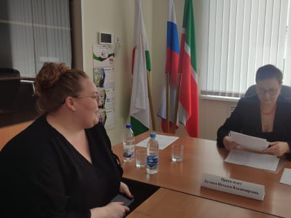 Замминистра Наталья Бутаева провела выездной прием граждан