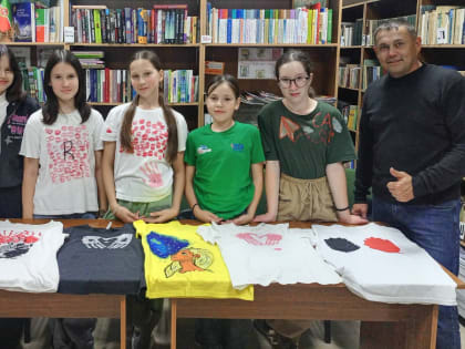 Мастер-класс по росписи футболок в Кильдебякском СДК