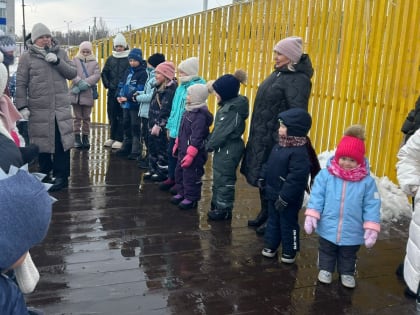 В микрорайоне сахароваров прошла развлекательная программа «Снежная карусель»