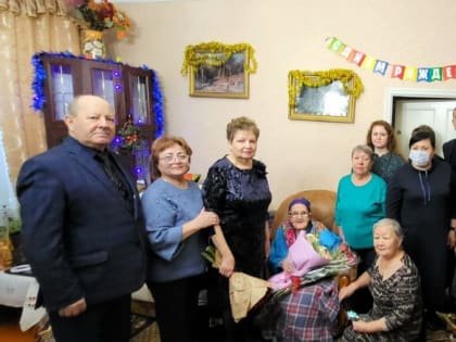 Начинаем год со столетия уважаемого ветерана